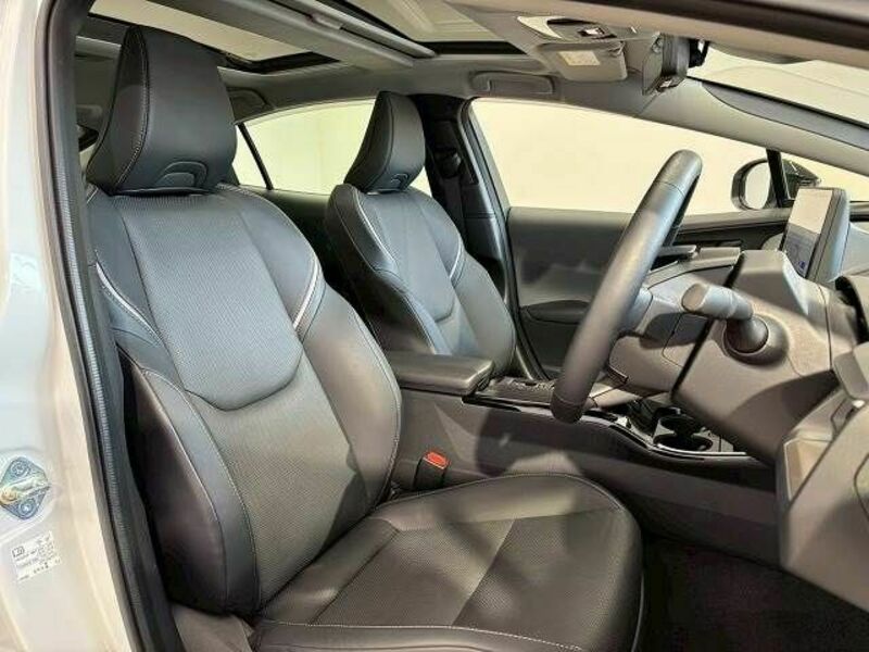 PRIUS-8