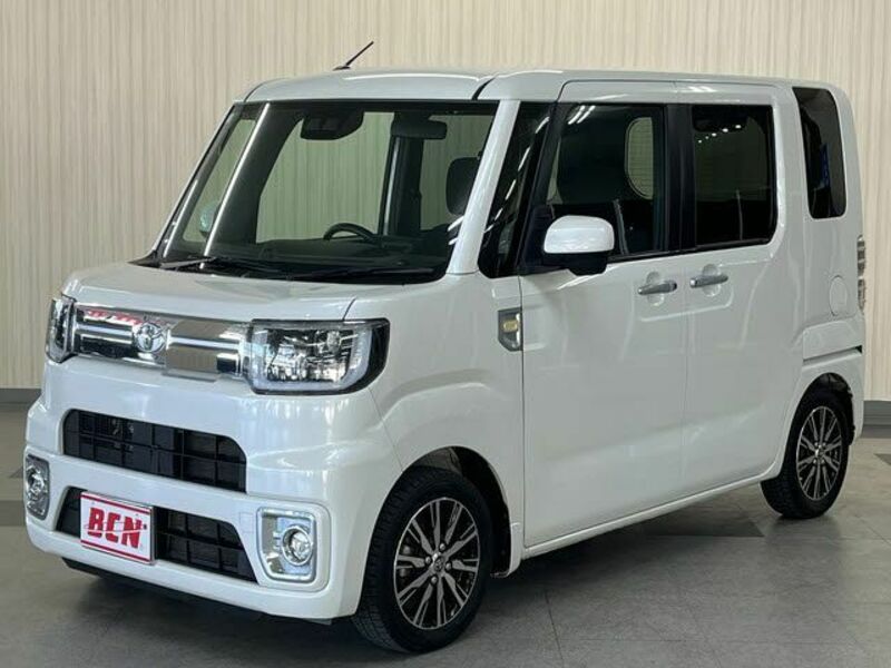 TOYOTA　PIXIS MEGA