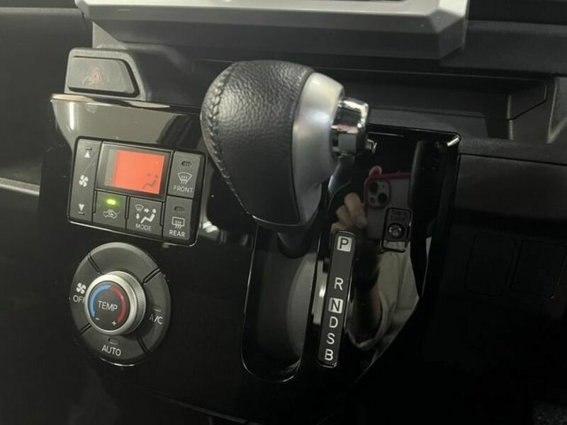 PIXIS MEGA-19