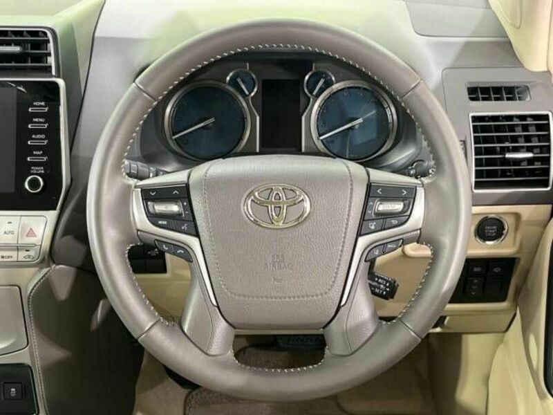 LAND CRUISER PRADO-11