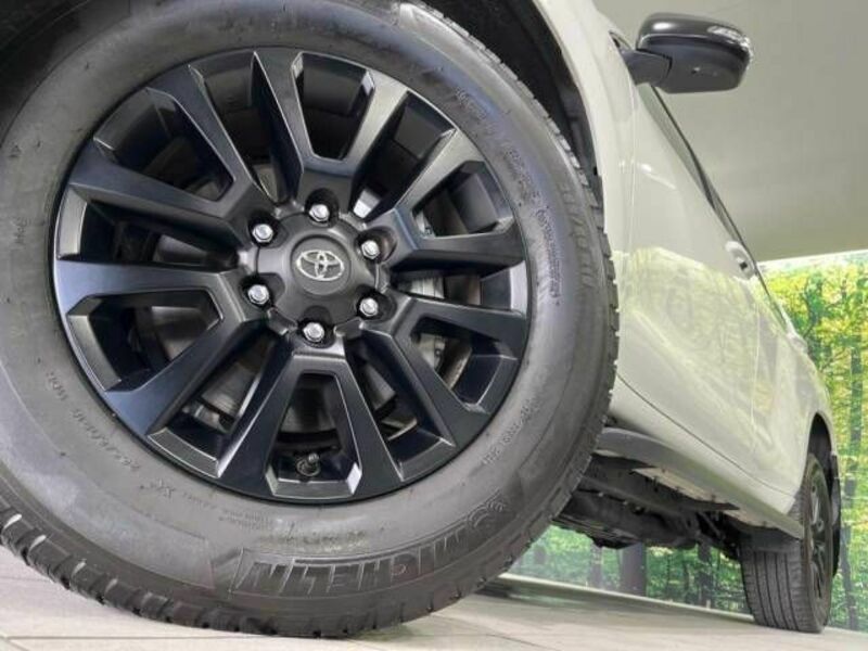 LAND CRUISER PRADO-12