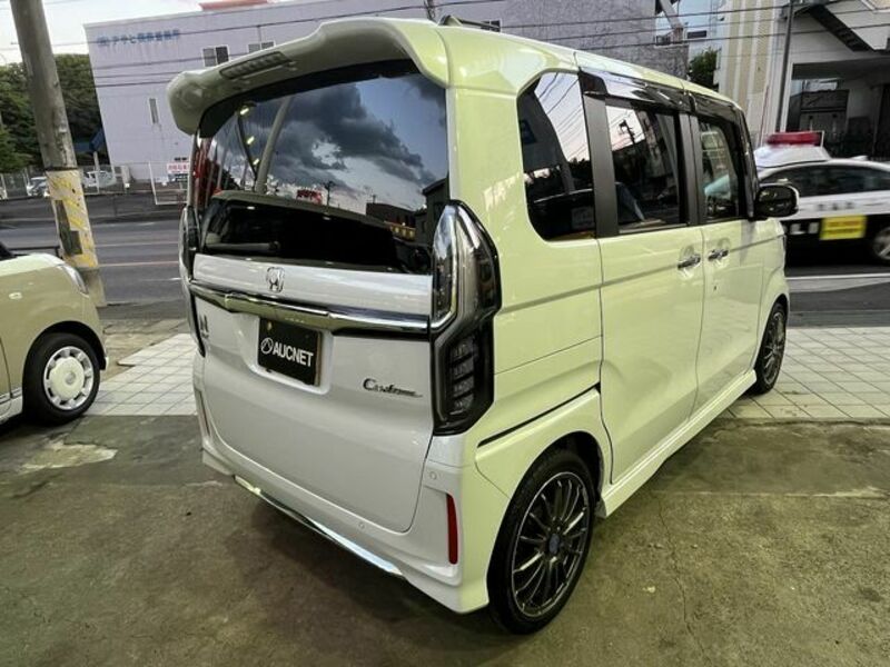N BOX CUSTOM