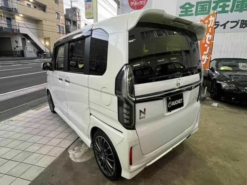 N BOX CUSTOM