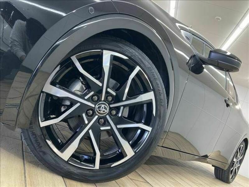 PRIUS PHV-18