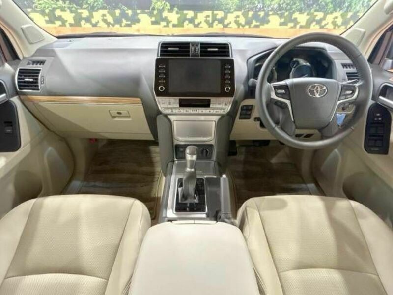 LAND CRUISER PRADO-1