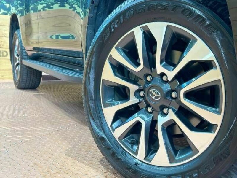 LAND CRUISER PRADO-12