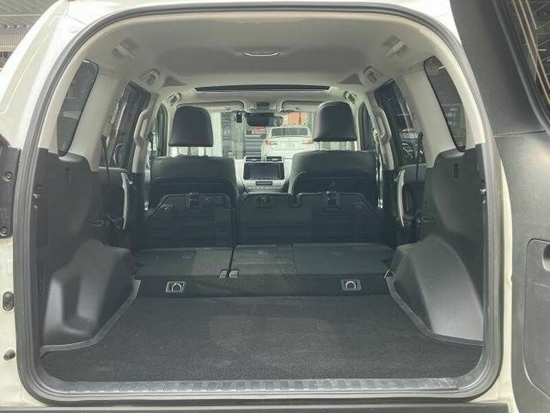 LAND CRUISER PRADO-12