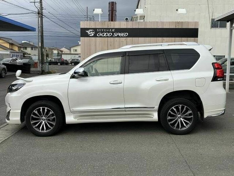 LAND CRUISER PRADO-15