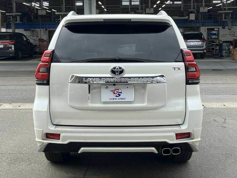 LAND CRUISER PRADO-16