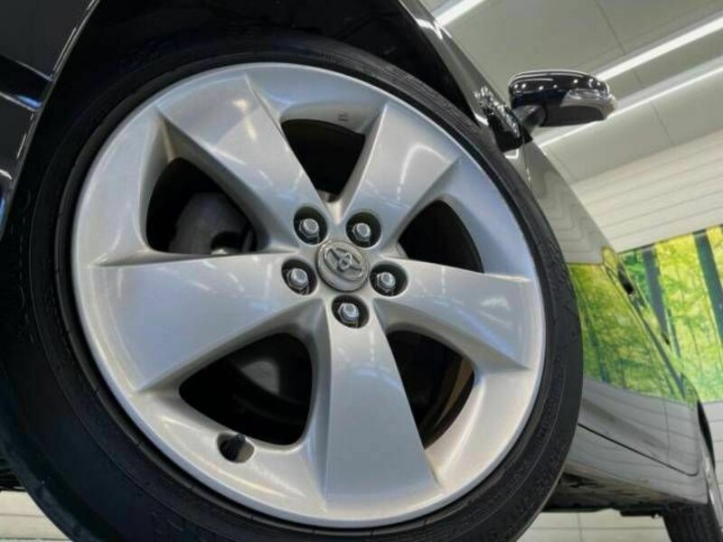 PRIUS-13