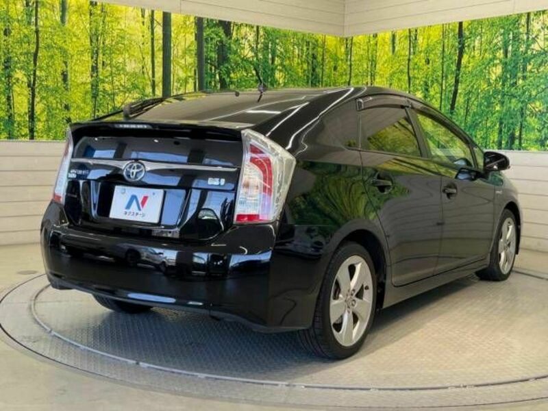 PRIUS-17