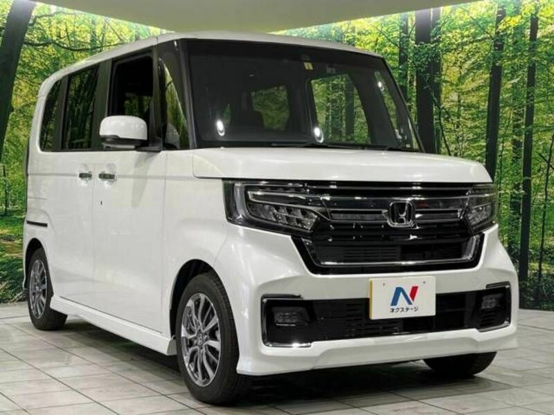 N BOX CUSTOM
