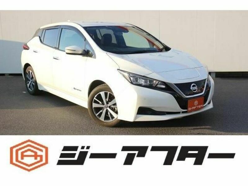 NISSAN　LEAF