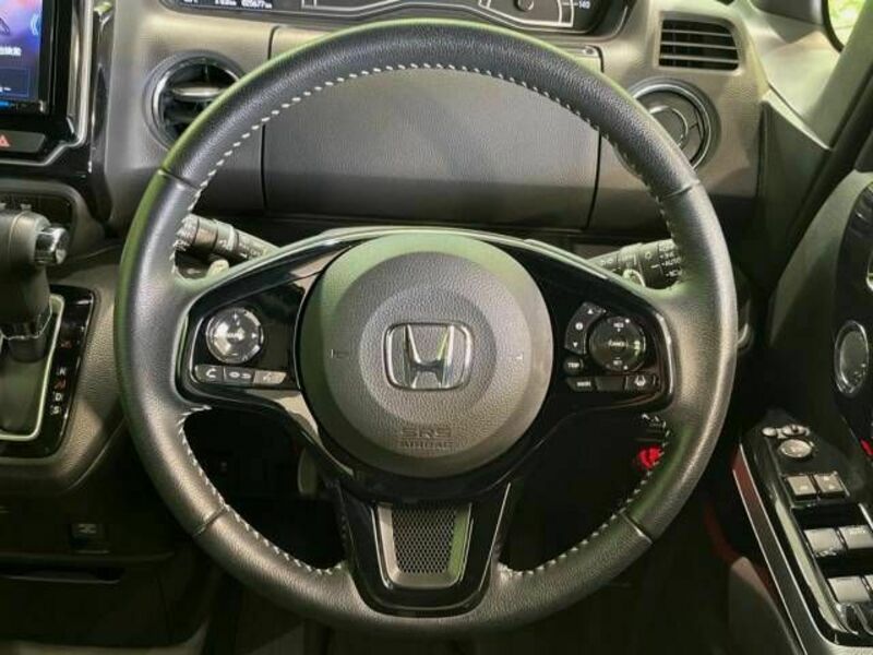 N BOX CUSTOM-10