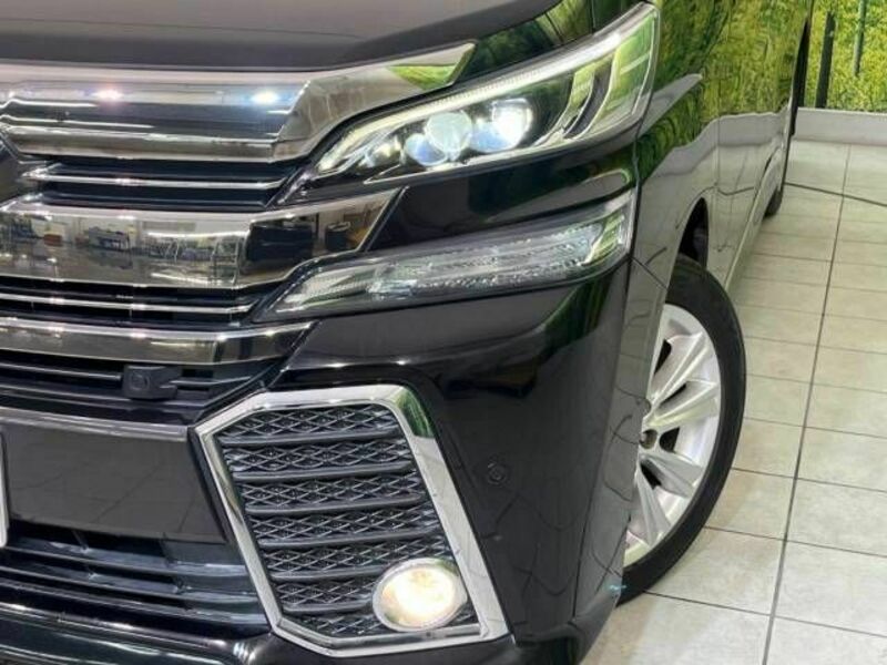 VELLFIRE-13