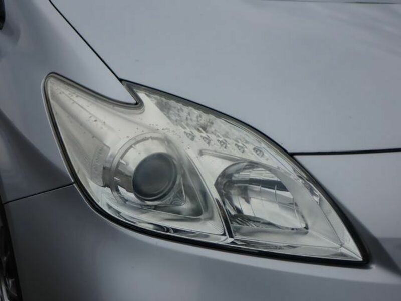 PRIUS-8