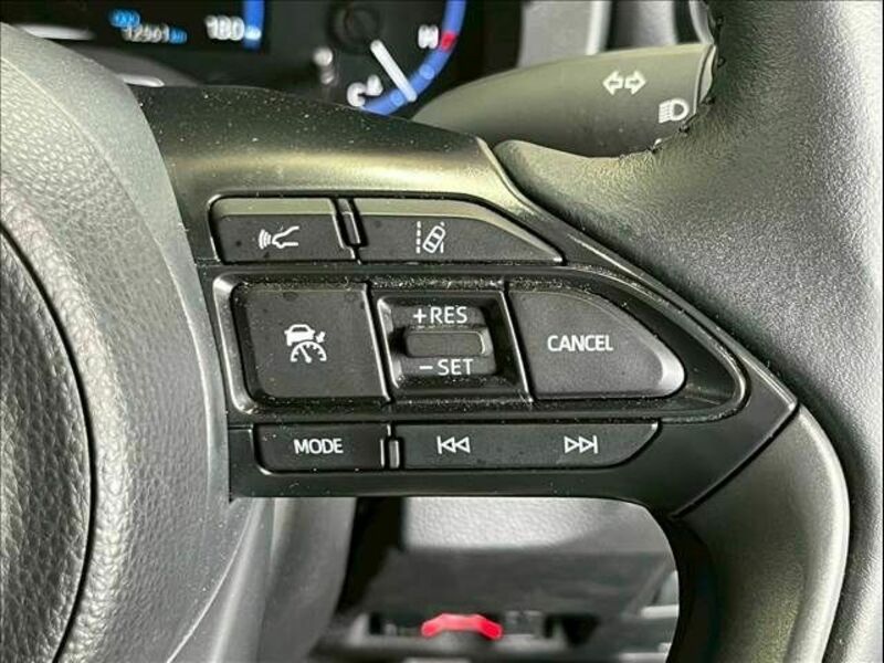 YARIS CROSS-6
