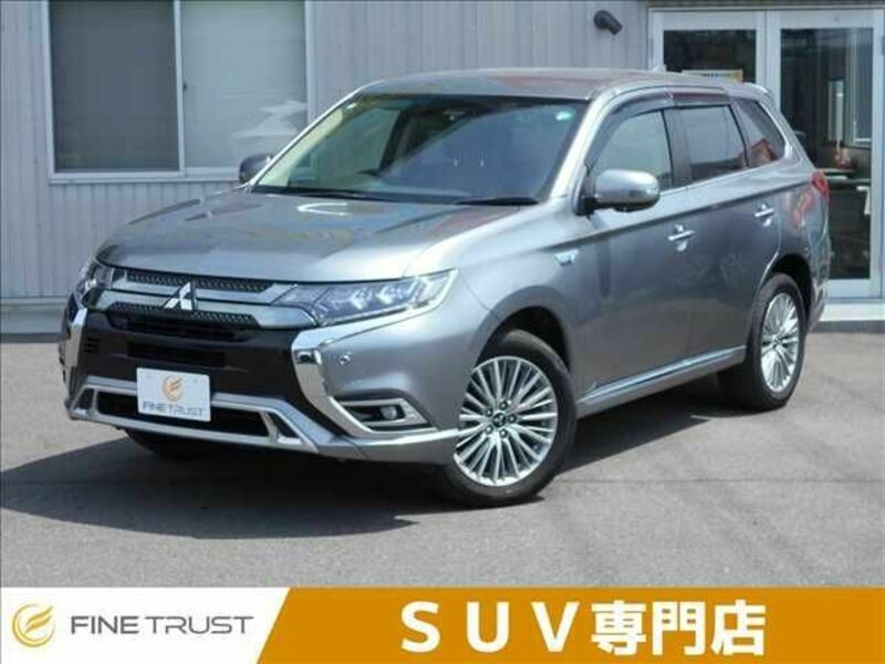 MITSUBISHI　OUTLANDER PHEV