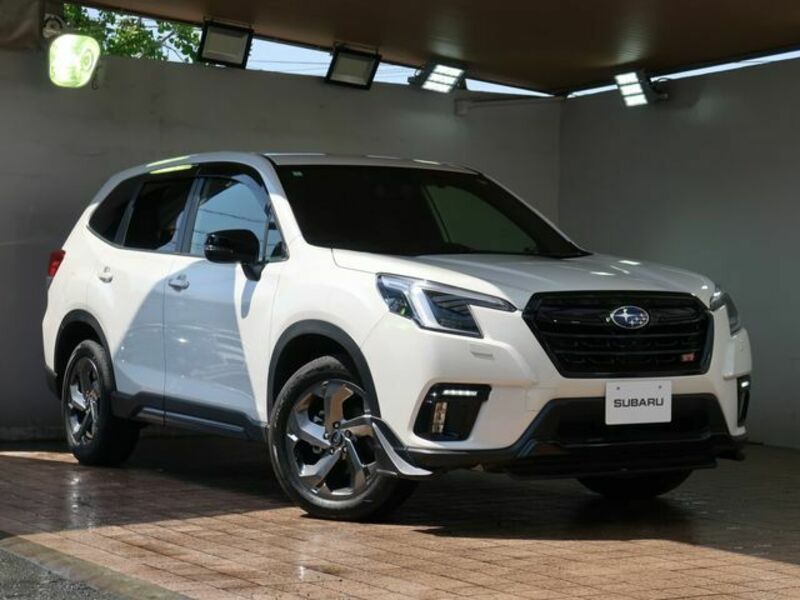 SUBARU　FORESTER