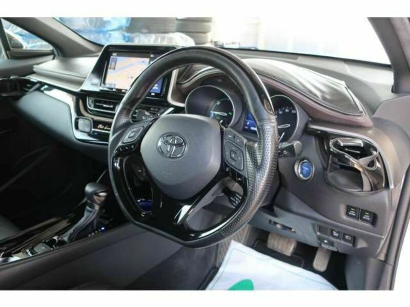 C-HR-10