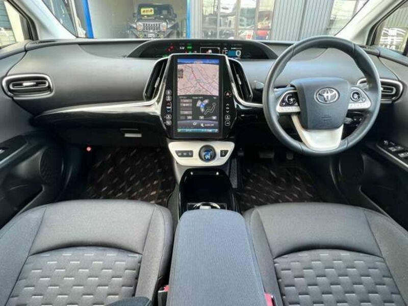 PRIUS PHV-15