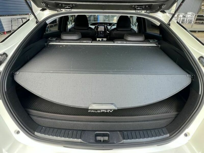 PRIUS PHV-18