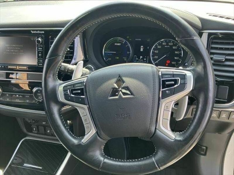 OUTLANDER PHEV-7