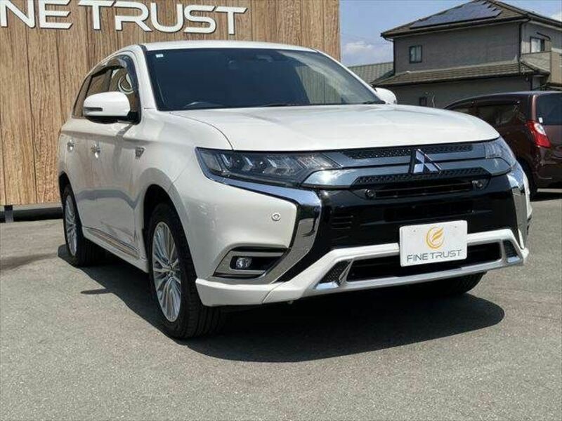 OUTLANDER PHEV-12