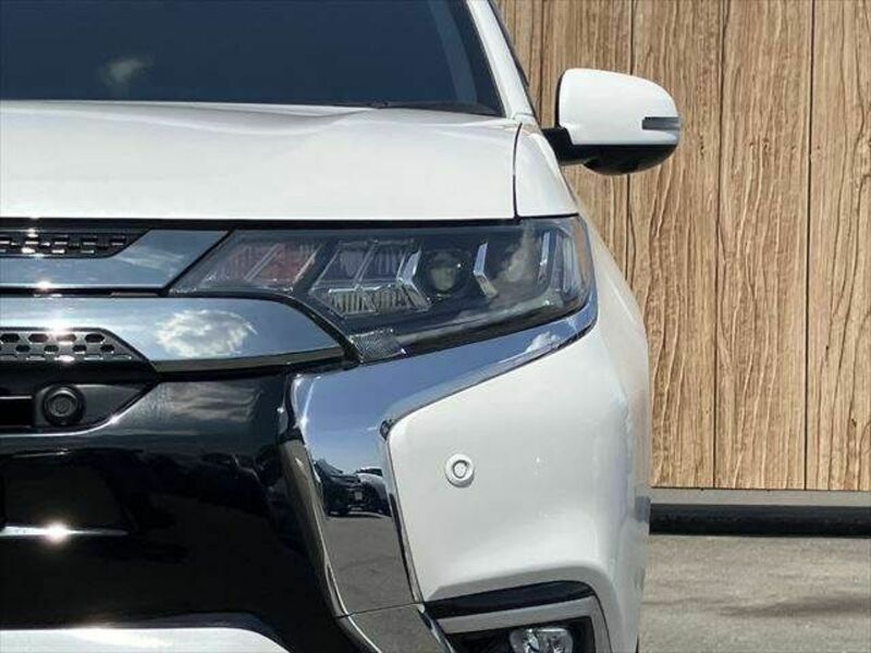 OUTLANDER PHEV-20