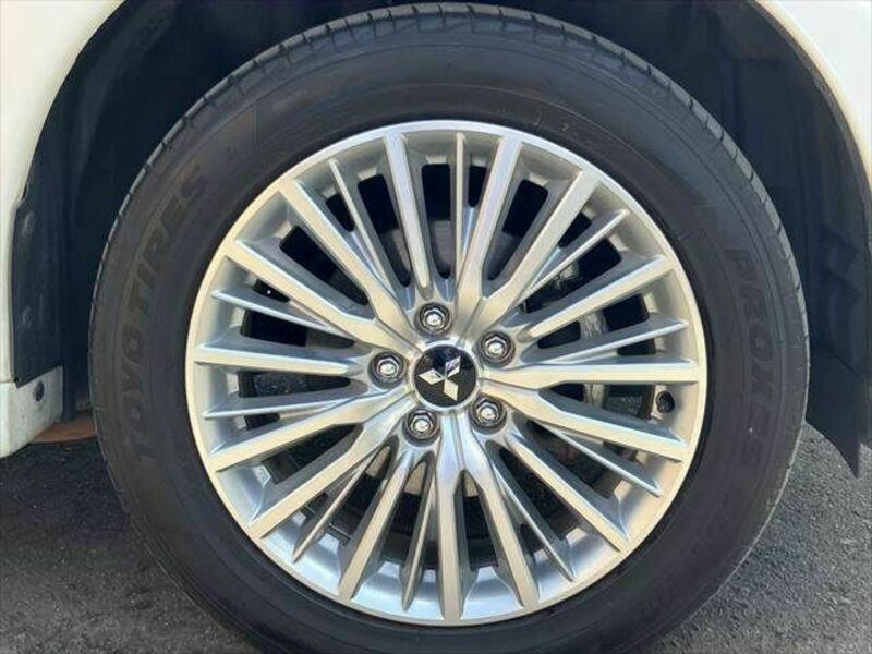 OUTLANDER PHEV-24