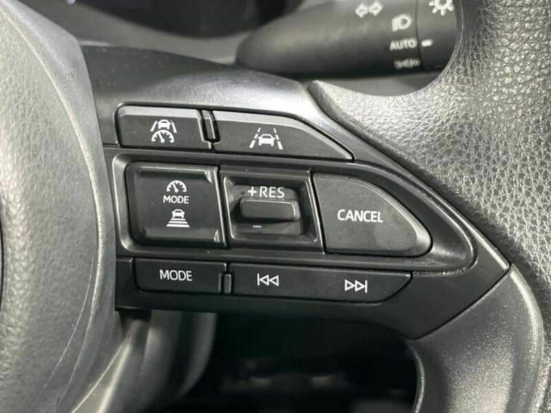 YARIS CROSS-4