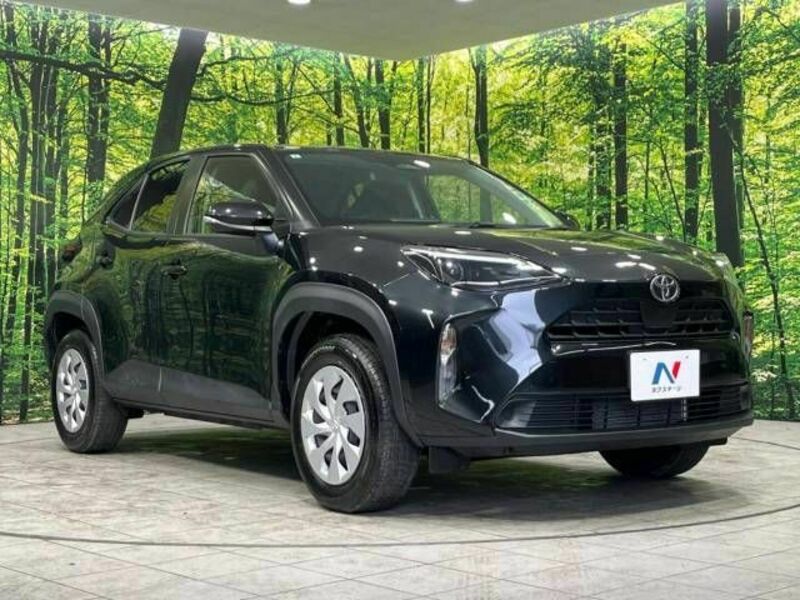 YARIS CROSS-16