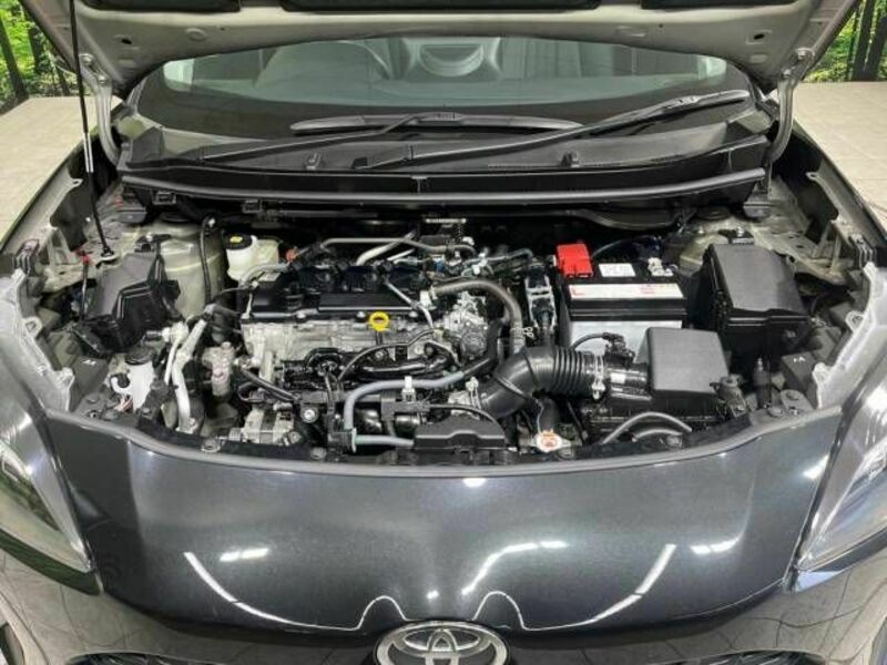 YARIS CROSS-18