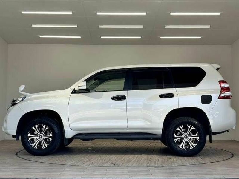 LAND CRUISER PRADO-13