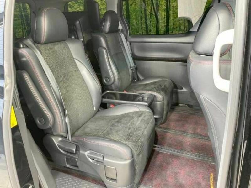 VELLFIRE-8