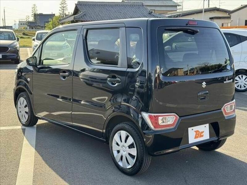 WAGON R-12