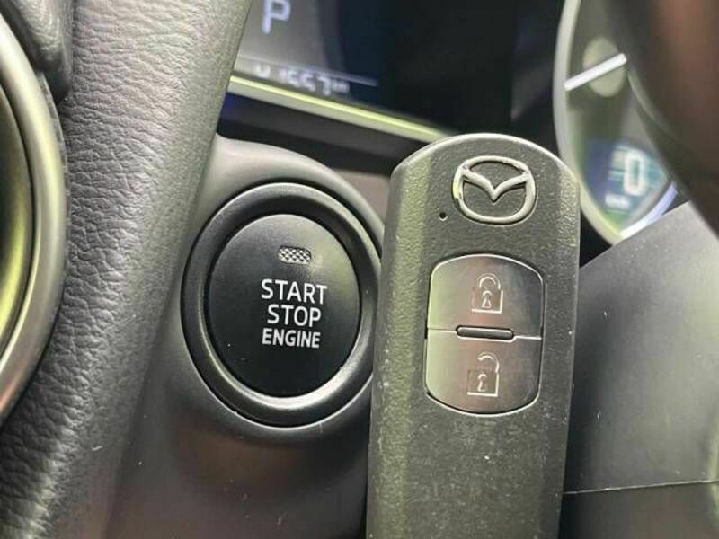 MAZDA2-7