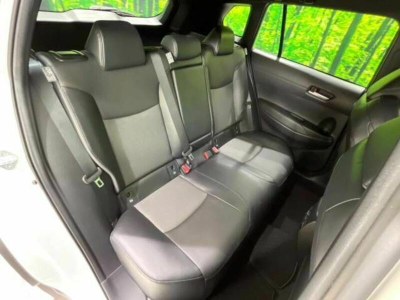 COROLLA CROSS-8