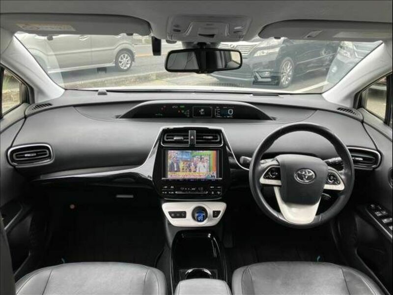 PRIUS-11