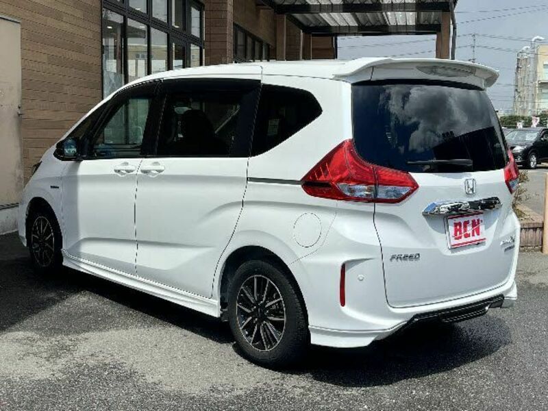 FREED HYBRID-8