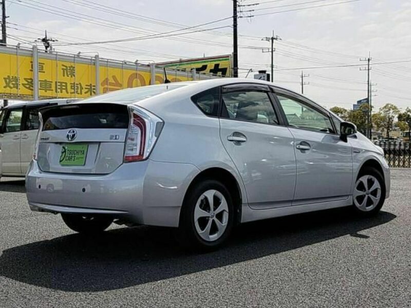 PRIUS-1