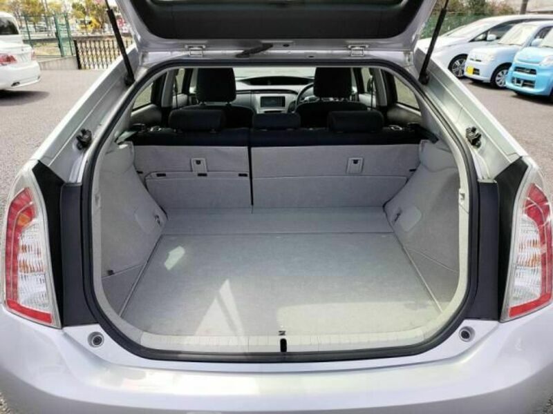 PRIUS-24