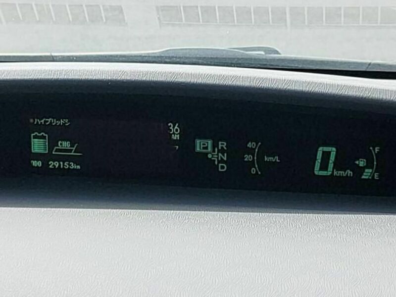 PRIUS-28