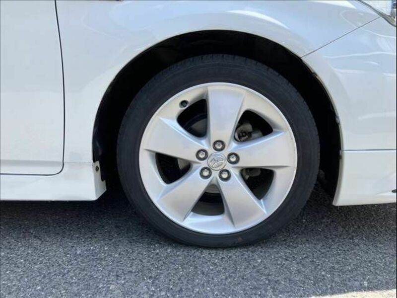 PRIUS-11