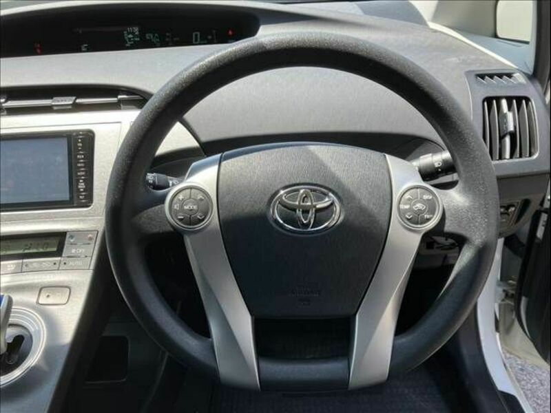 PRIUS-18