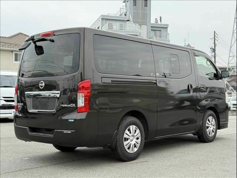 NV350 CARAVAN-14