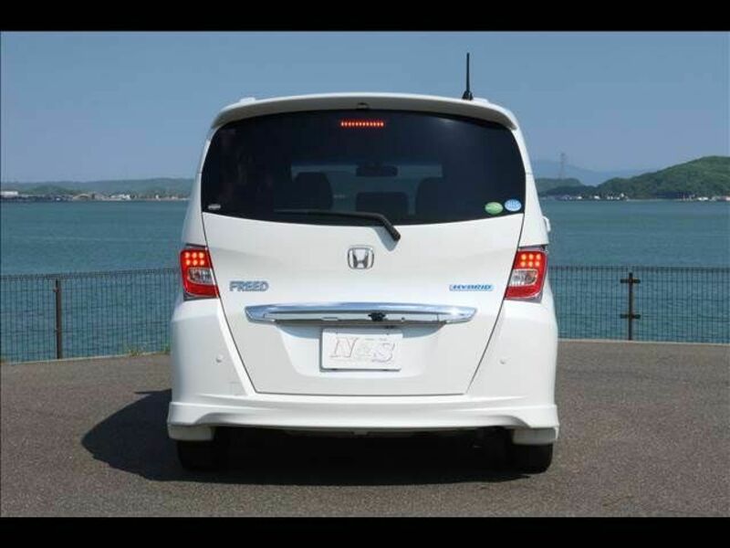 FREED HYBRID-4