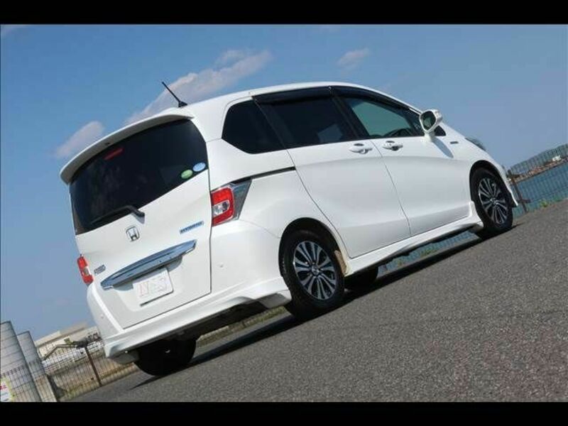 FREED HYBRID-7