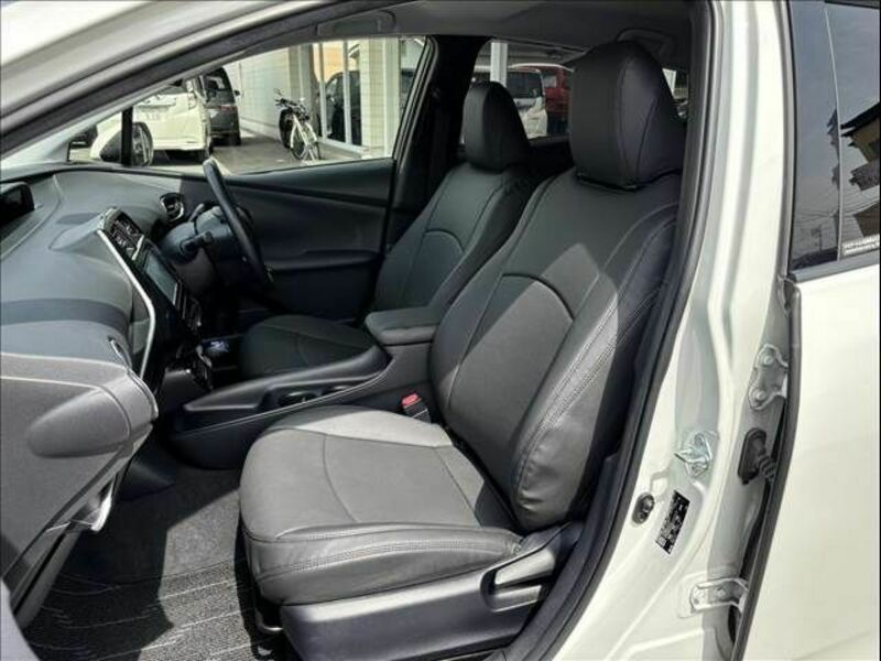 PRIUS-13