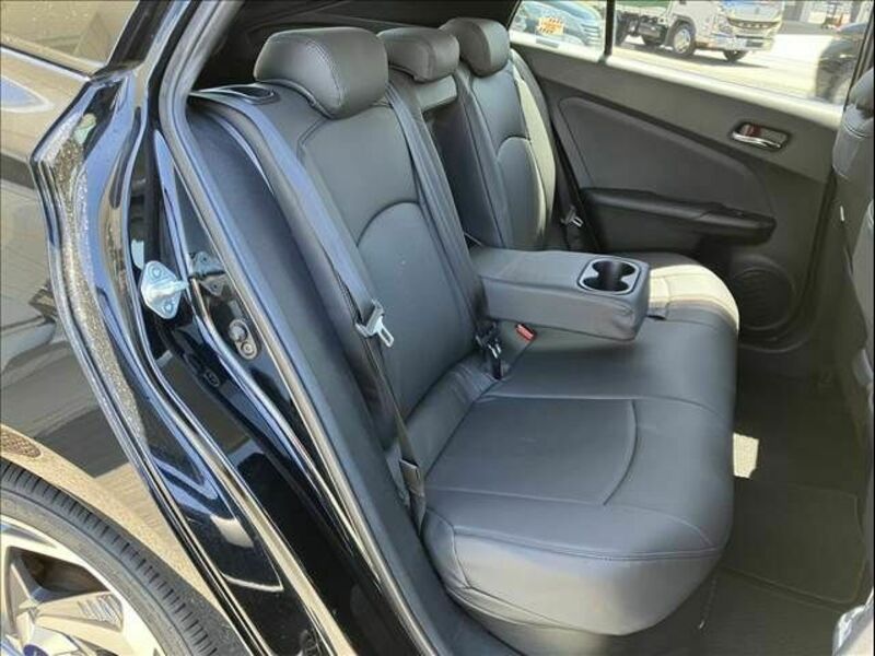 PRIUS-15